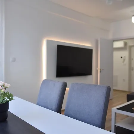 Stan Na Dan Park * Raška